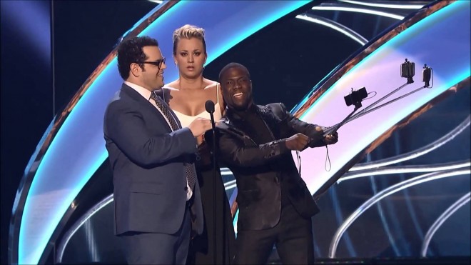 Selfie-Stick-maxres_claudiamatarazzo