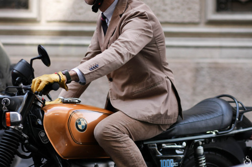 motorcycle-men-wear-suit-2